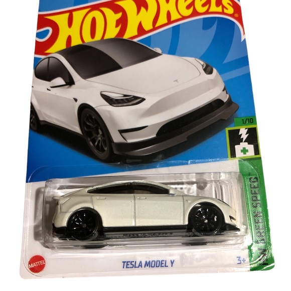 β
π2-4 make an offerπβ
2023 Hot Wheels Tesla Model Y - Picture 2 of 3